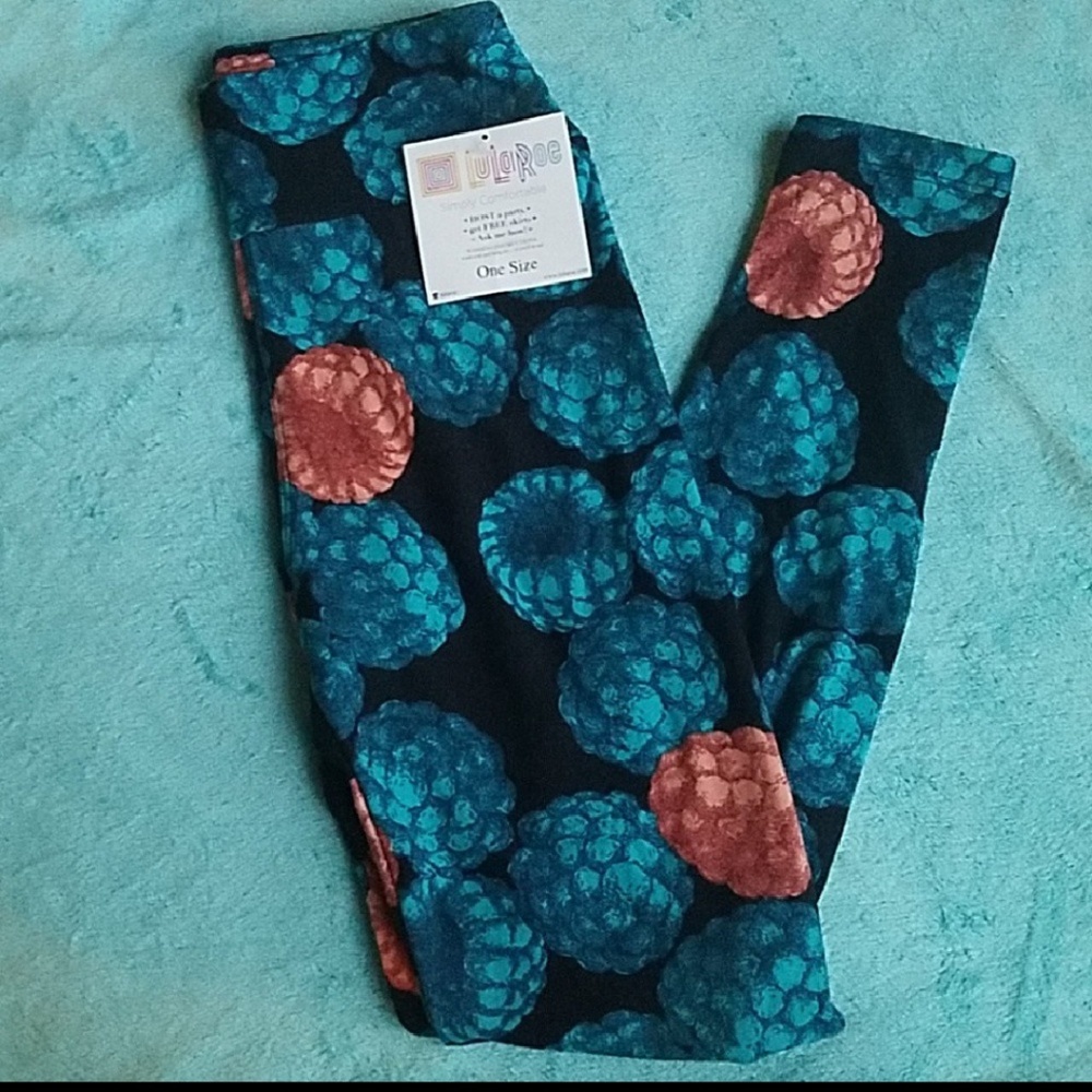 Raspberrys Lularoe Leggings OS(One Size)